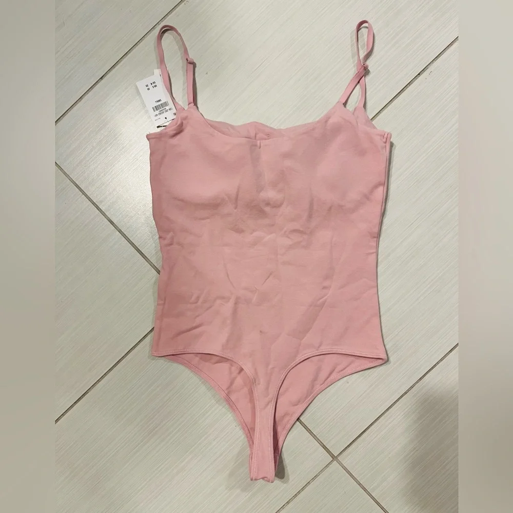 NWT Abercrombie & Fitch Women's Bra-Free 90s Cami Bodysuit - Picture 5 of 5